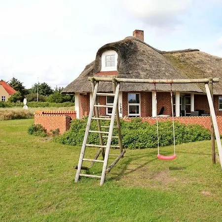 Sleeps 10 Pool Wifi Feriehus